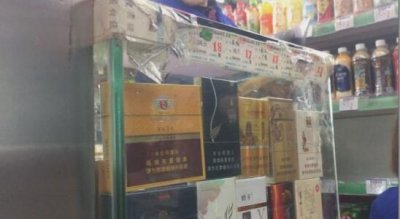 候车厅里售假烟 记者调查情况属实