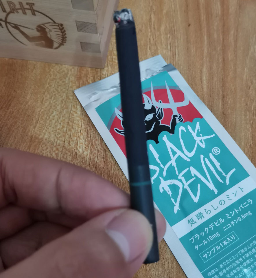 【图】日本完税黑魔鬼 10mg薄荷香草（一支试抽装）BLACK DEVIL MINT VANILLA